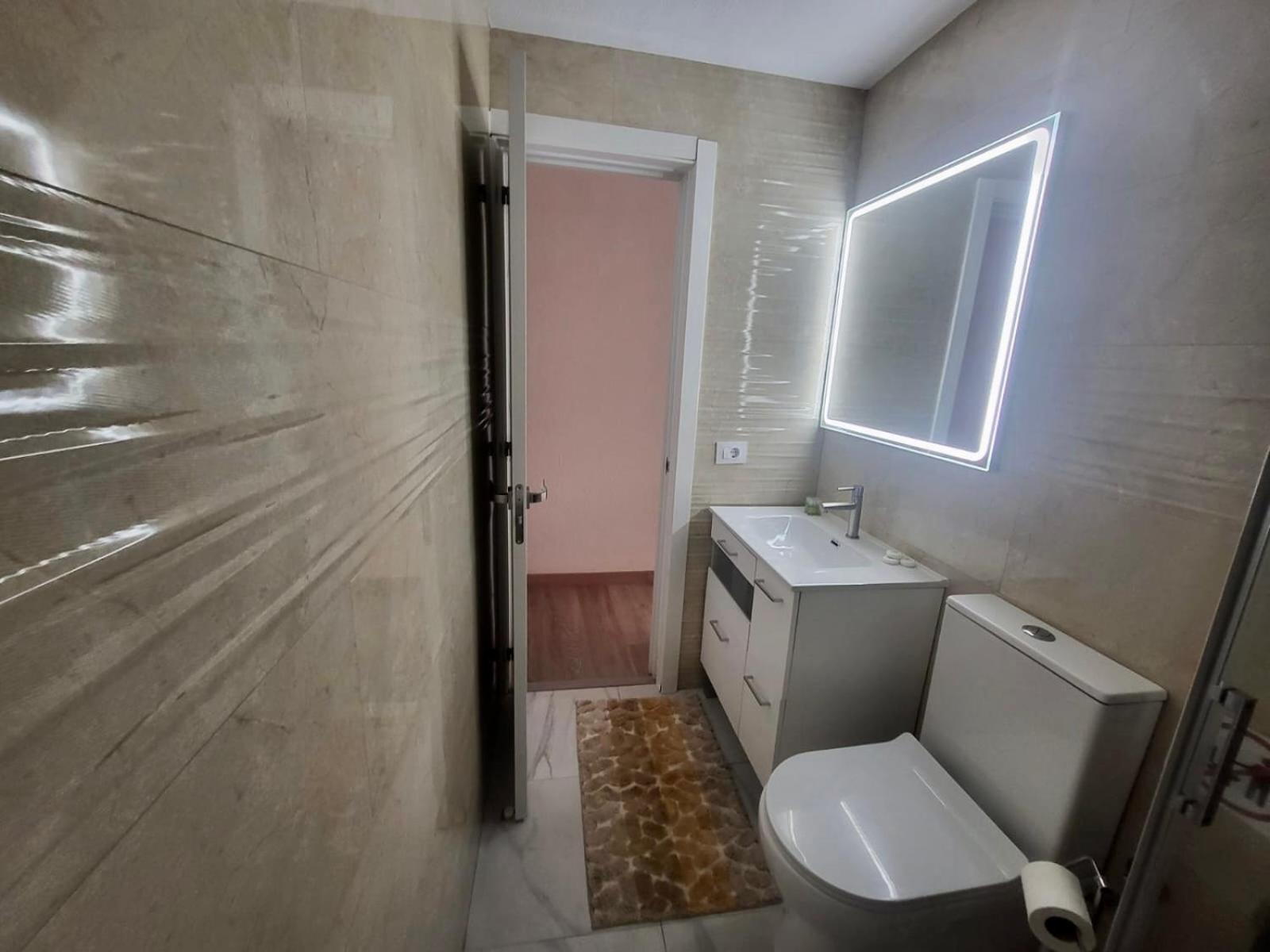 2 Bedrooms Flat 50 Mts Away From Las Canteras Beach Лас-Пальмас-де-Гран-Канарія Екстер'єр фото